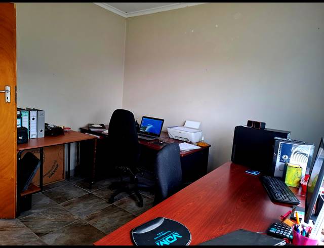 4 BEDROOM HOUSE FOR SALE IN DAL FOUCHE